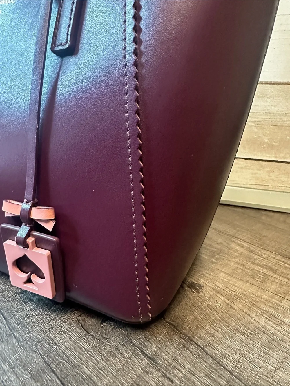 Kate Spade Turner Road Small Loryn